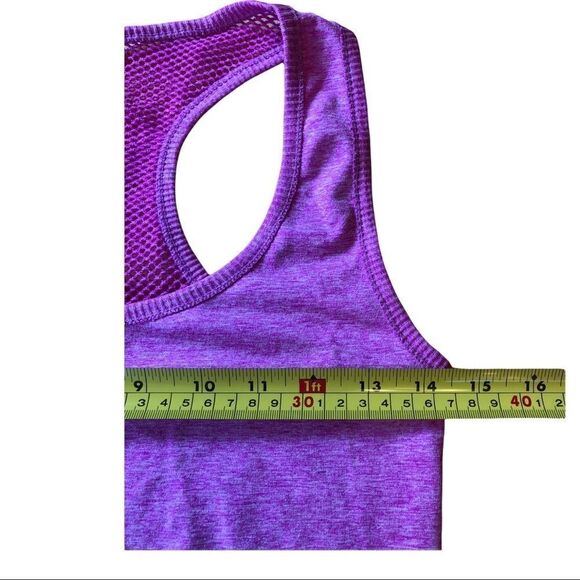 SOHO sport sleeveless tank top EUC - Picture 5 of 7